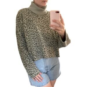 American Eagle Light Green Leopard Print Cropped Sweatshirt - Size M